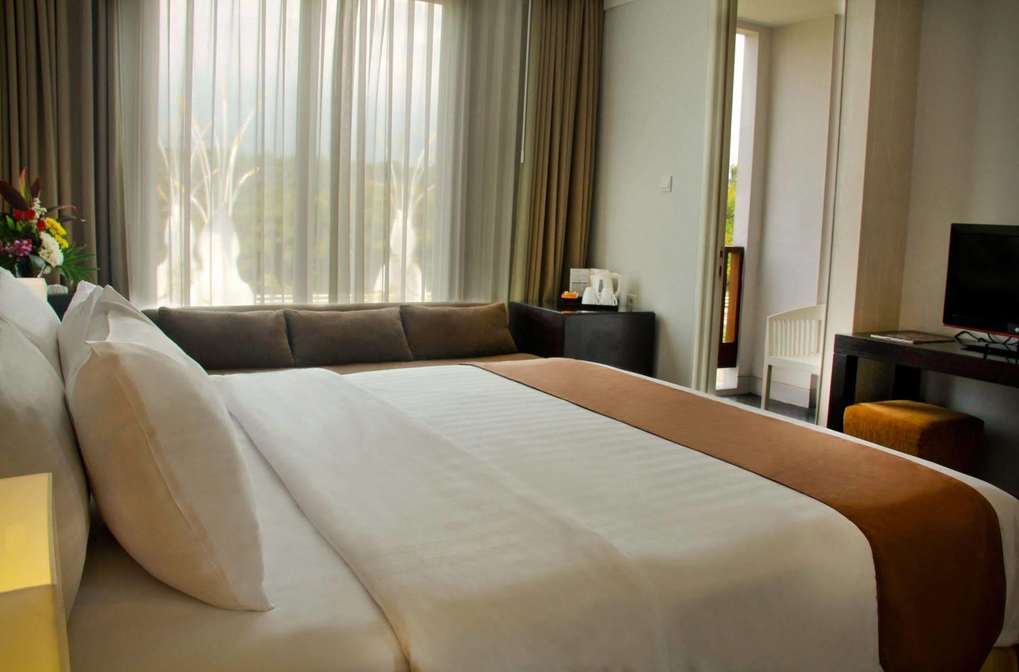 Aston Bogor Hotel And Resort Exterior foto